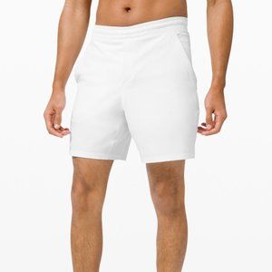 Men’s white Lululemon pacebreaker 7” lined shorts